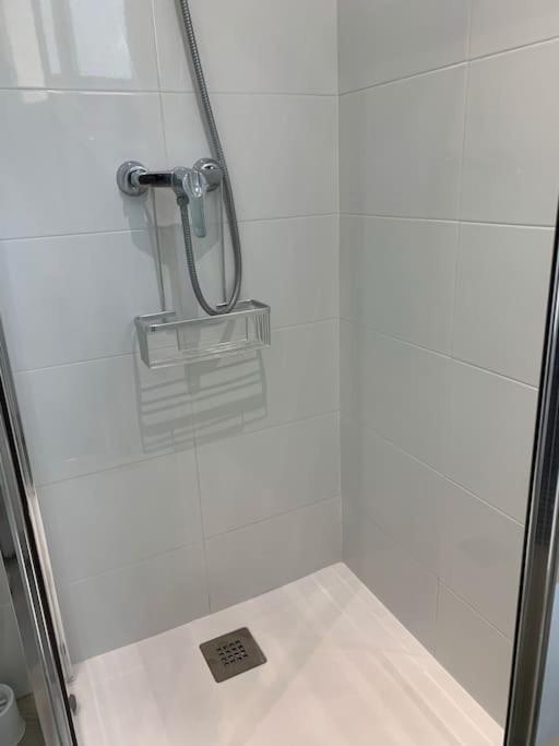 Apartamento Con Encanto Y Piscina Фуeнхирола Екстериор снимка